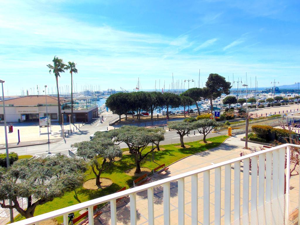 Apartaments Voramar Cambrils Oda fotoğraf